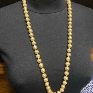 Vintage knotted faux pearl Necklace 24”, heavy, good condition